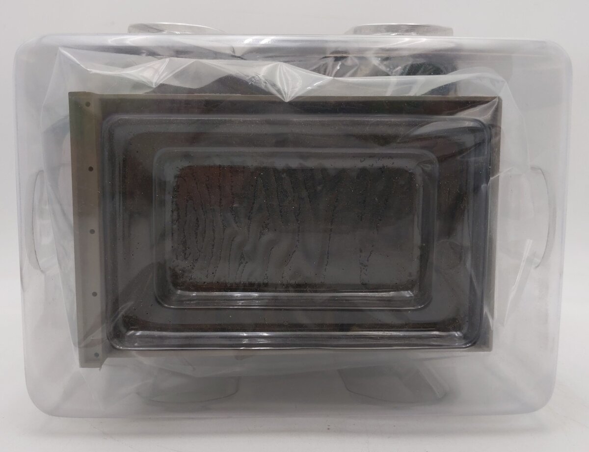 MTH 30-90507 O 3-Story Town House #2 (Grey & Green) MT/Box