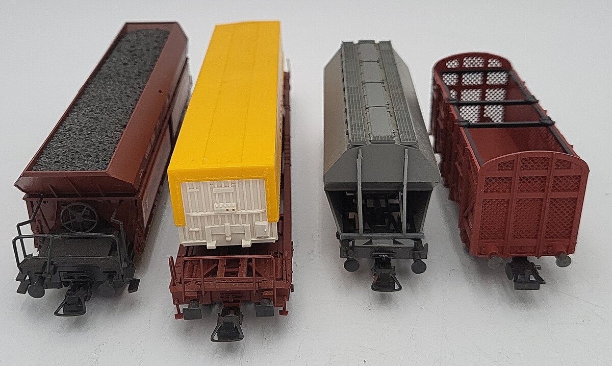 Roco HO Scale Freight Car Assortment: 46391, 46250, 46362, 44314C [4] EX/Box