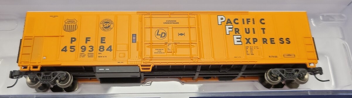 Athearn 25358 N Pacific Fruit Express 57' PCF Mechanical Reefer #459384 LN/Box