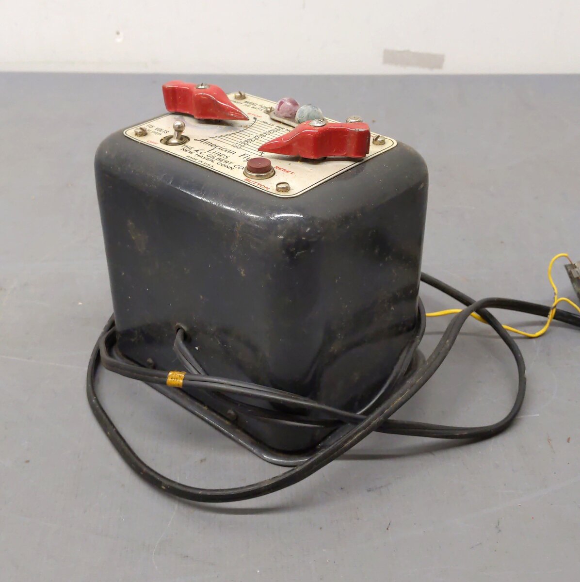 American Flyer 12B Vintage S 250 Watt Transformer w/Reverse Button VG
