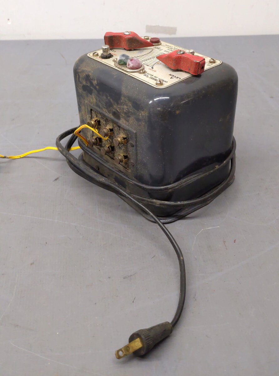 American Flyer 12B Vintage S 250 Watt Transformer w/Reverse Button VG