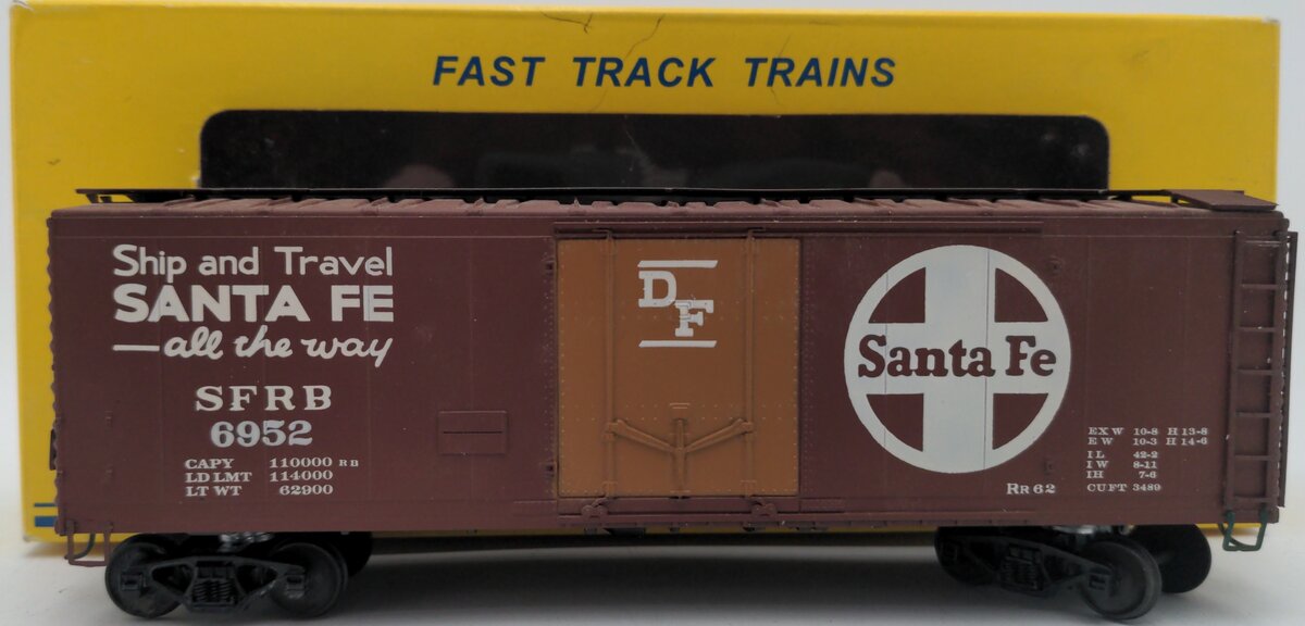 American Models 2210 S Scale (Hi-Rail) AT&SF 40' Plug Door Box Car EX/Box