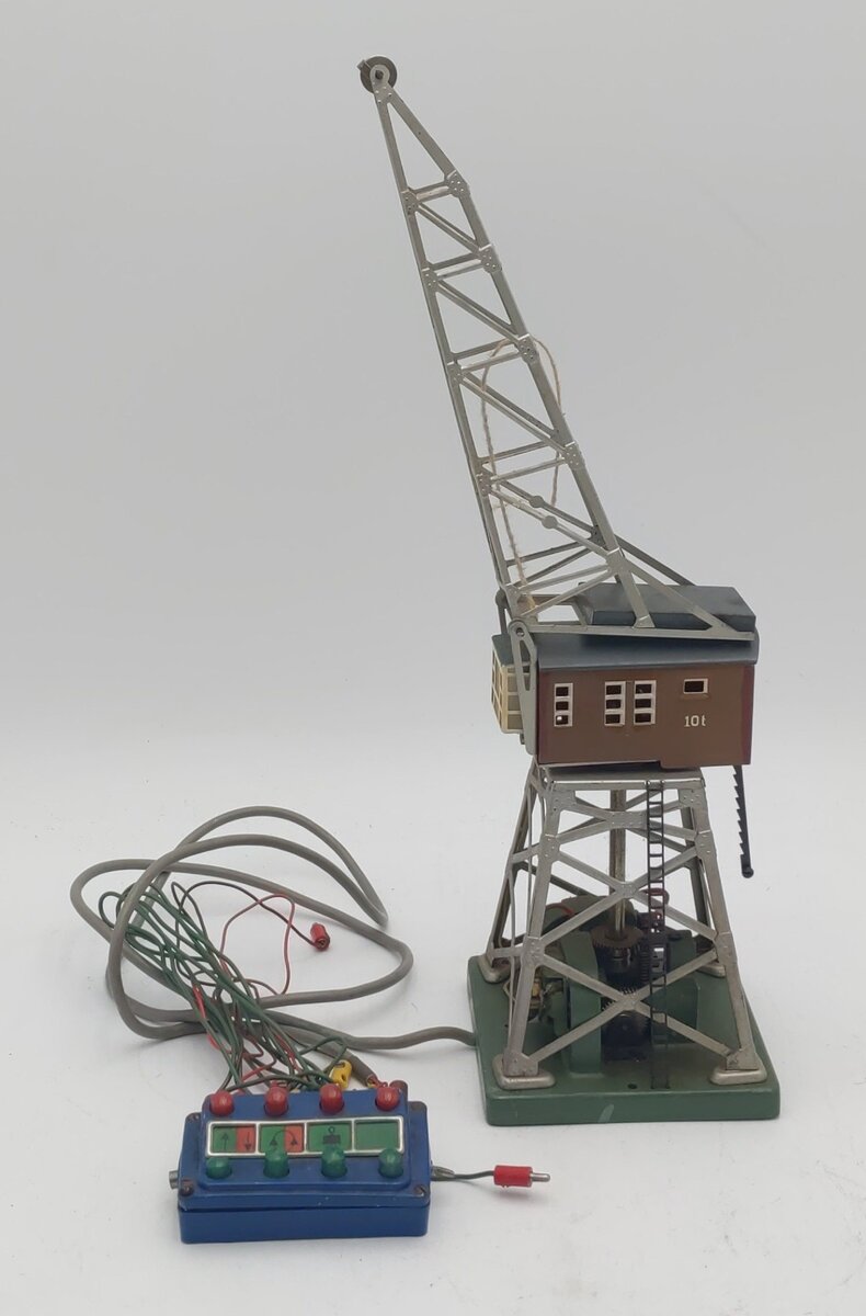 Marklin 7051 HO Scale Remote Controlled Gantry Crane VG