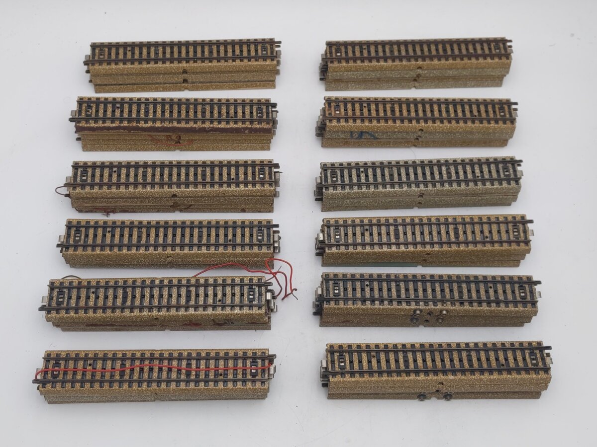 Marklin 5106 HO Scale Metal Straight Track (60)
