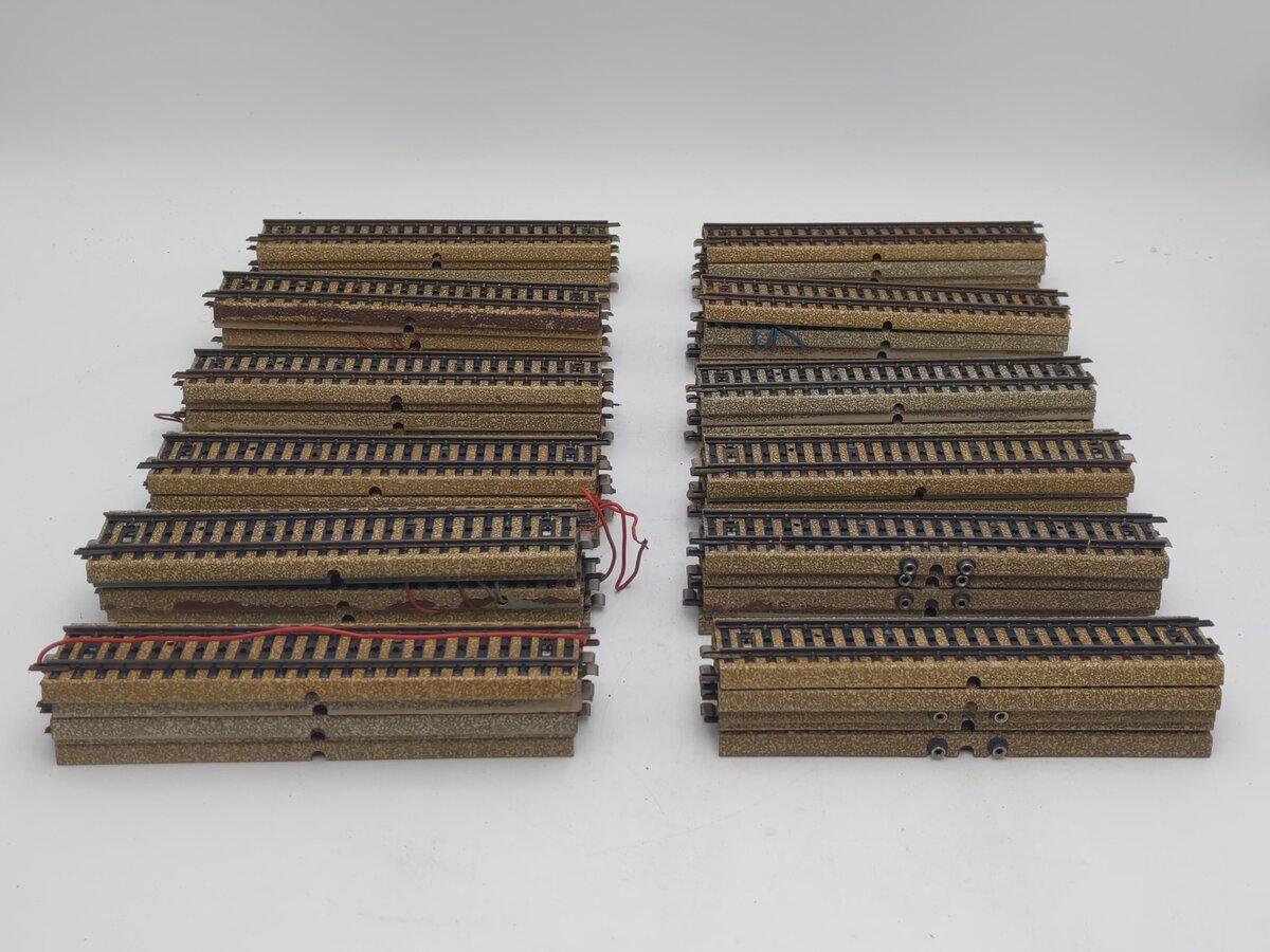 Marklin 5106 HO Scale Metal Straight Track (60)