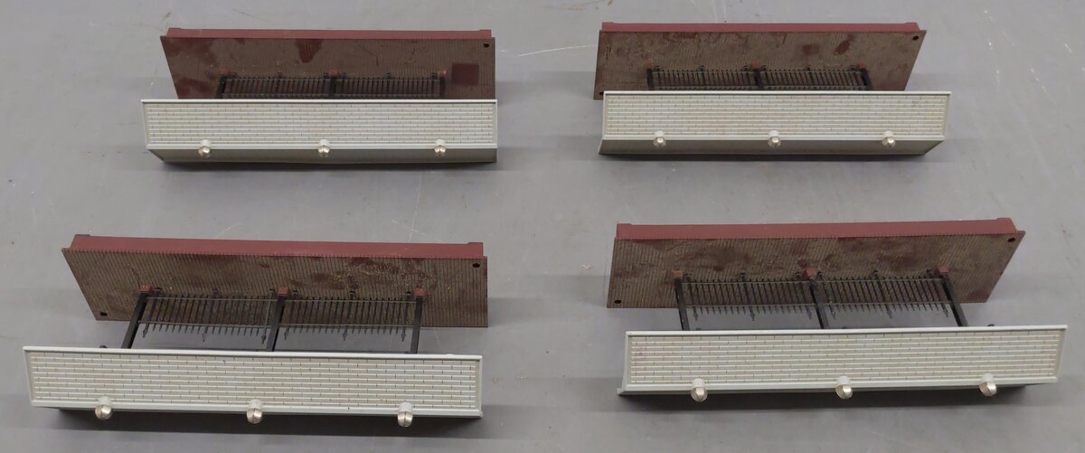 Lionel O Gauge 2256 Set of Non-Illuminated Station Platforms [4] EX