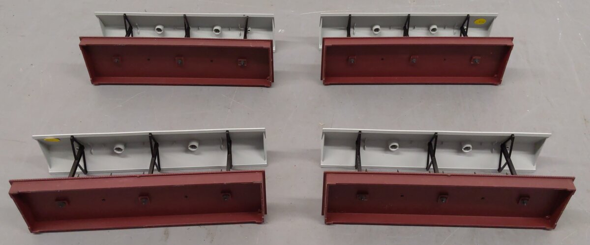 Lionel O Gauge 2256 Set of Non-Illuminated Station Platforms [4] EX