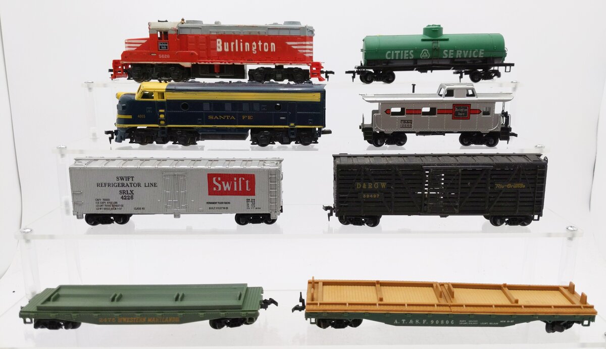 Mantua & Assorted HO Scale Locomotives & Freight Cars [8] VG