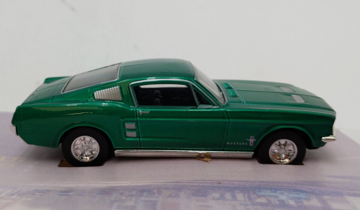 Matchbox The Dinky Collection DY-16 1:43 1967 Ford Mustang Fast Back LN/Box