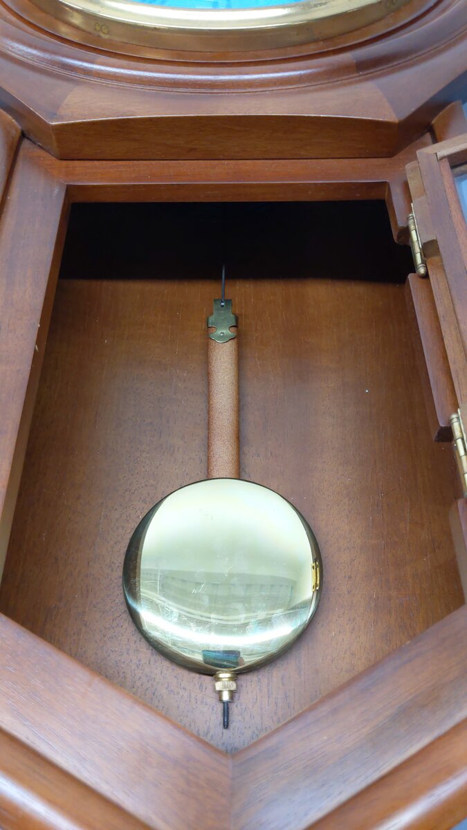 Waltham 31-Day Chime Schoolhouse Wood Regulator Wall Clock with Pendulum And Key EX