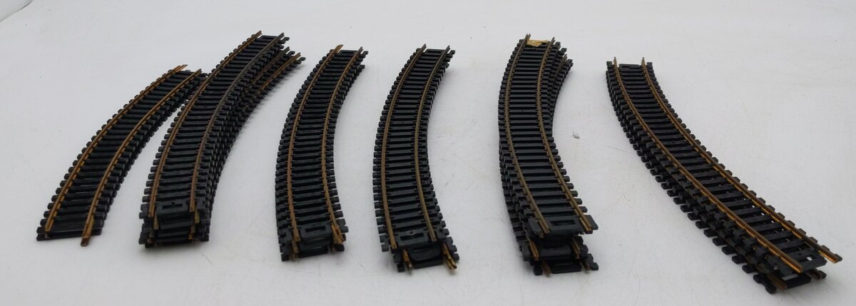 Atlas 0532 HO Scale Code 83 Nickel Silver 9" & 7" Radius Curved Track [21] EX