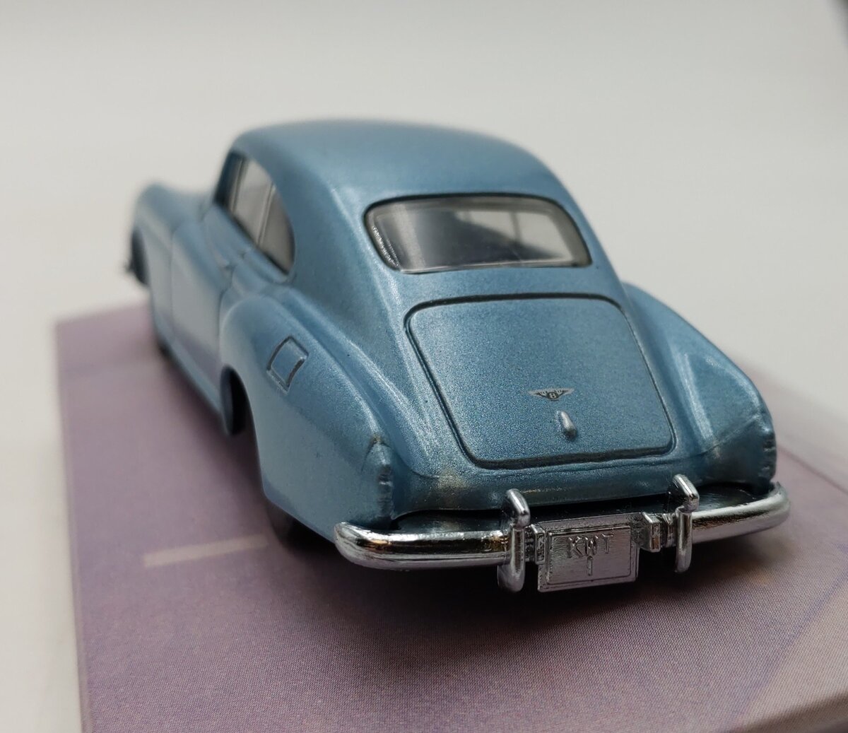 Matchbox The Dinky Collection  DY-13 1:43 Scale 1955 Bentley 'R' Continental LN/Box