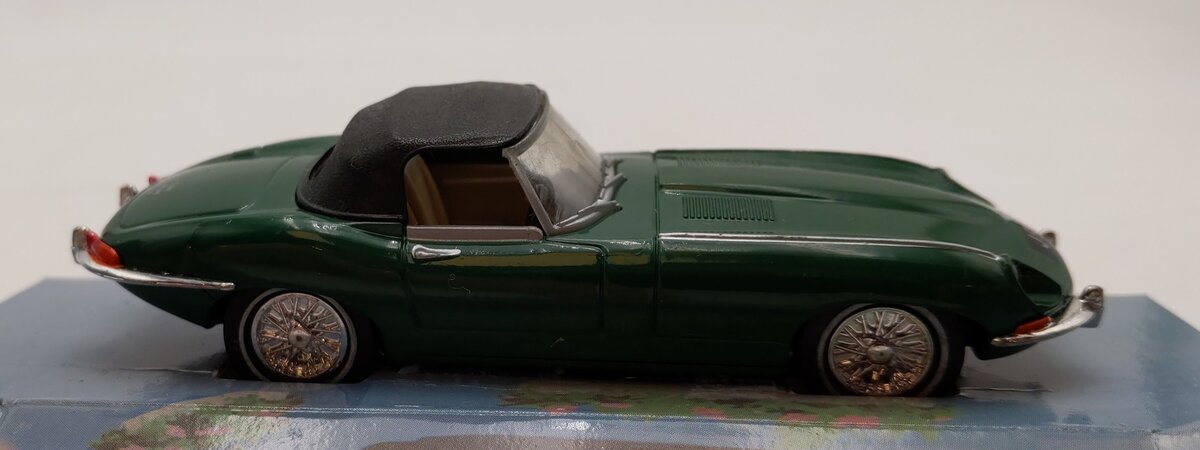 Matchbox The Dinky Collection DY-1 1:43 Scale 1968 Jaguar 'E' Type MK. 1 1/2 LN/Box