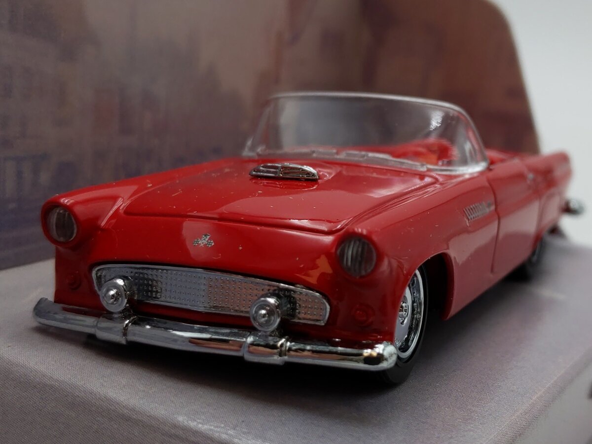 Matchbox The Dinky Collection DY-31 1:43 Scale 1955 Ford Thunderbird LN/Box