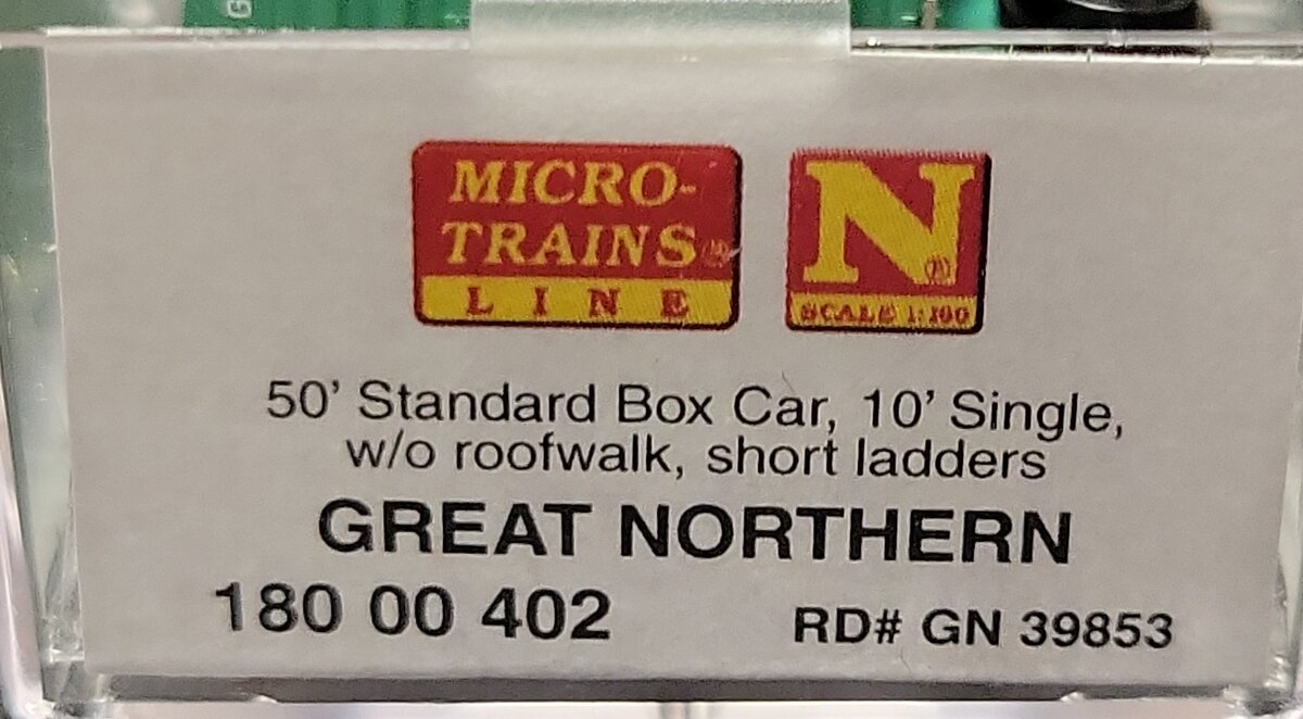 Micro-Trains 18000402 N Great Northern 50' Standard Boxcar with 10' Door #39853 LN/Box