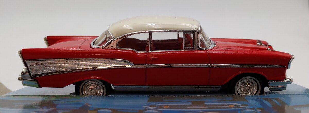 Matchbox DYG02-M 1:43 Scale 1957 Chevrolet Bel Air Diecast Car LN/Box
