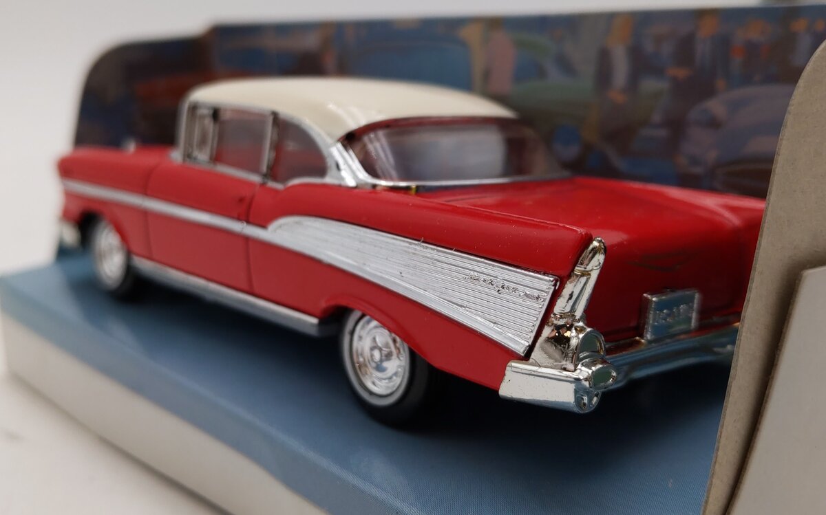 Matchbox DYG02-M 1:43 Scale 1957 Chevrolet Bel Air Diecast Car LN/Box