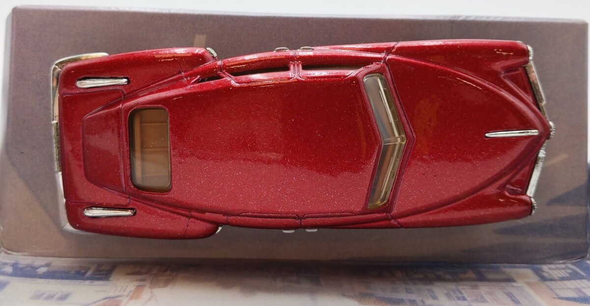 Matchbox The Dinky Collection DY-11 1:43 Scale 1948 Tucker Torpedo LN/Box