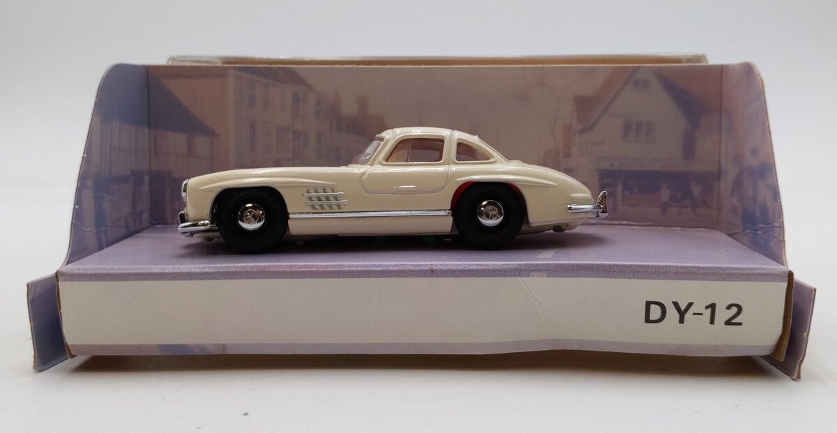 Matchbox DY-12B 1:43 Scale Dinky Collection 1955 Mercedes Benz 300SL Gullwing LN/Box