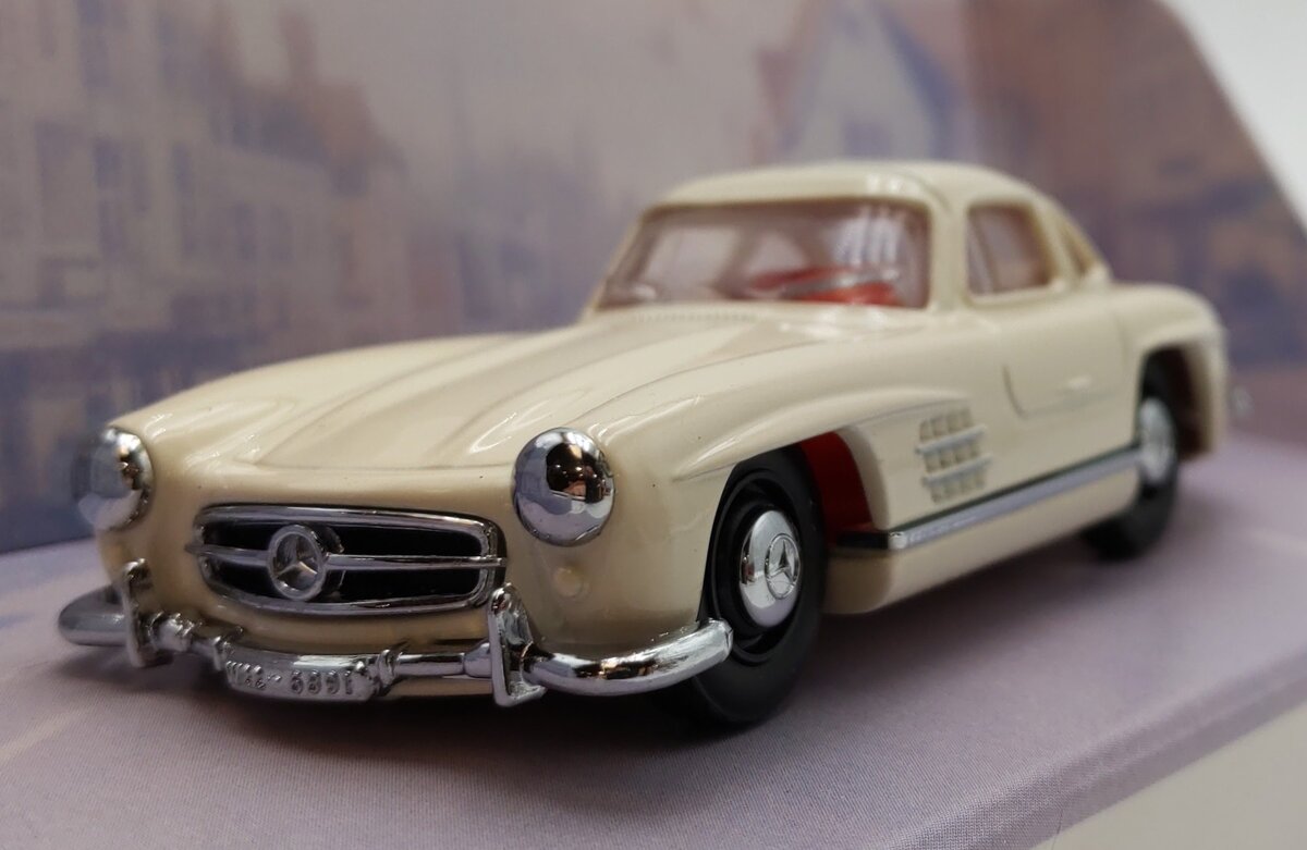 Matchbox DY-12B 1:43 Scale Dinky Collection 1955 Mercedes Benz 300SL Gullwing LN/Box