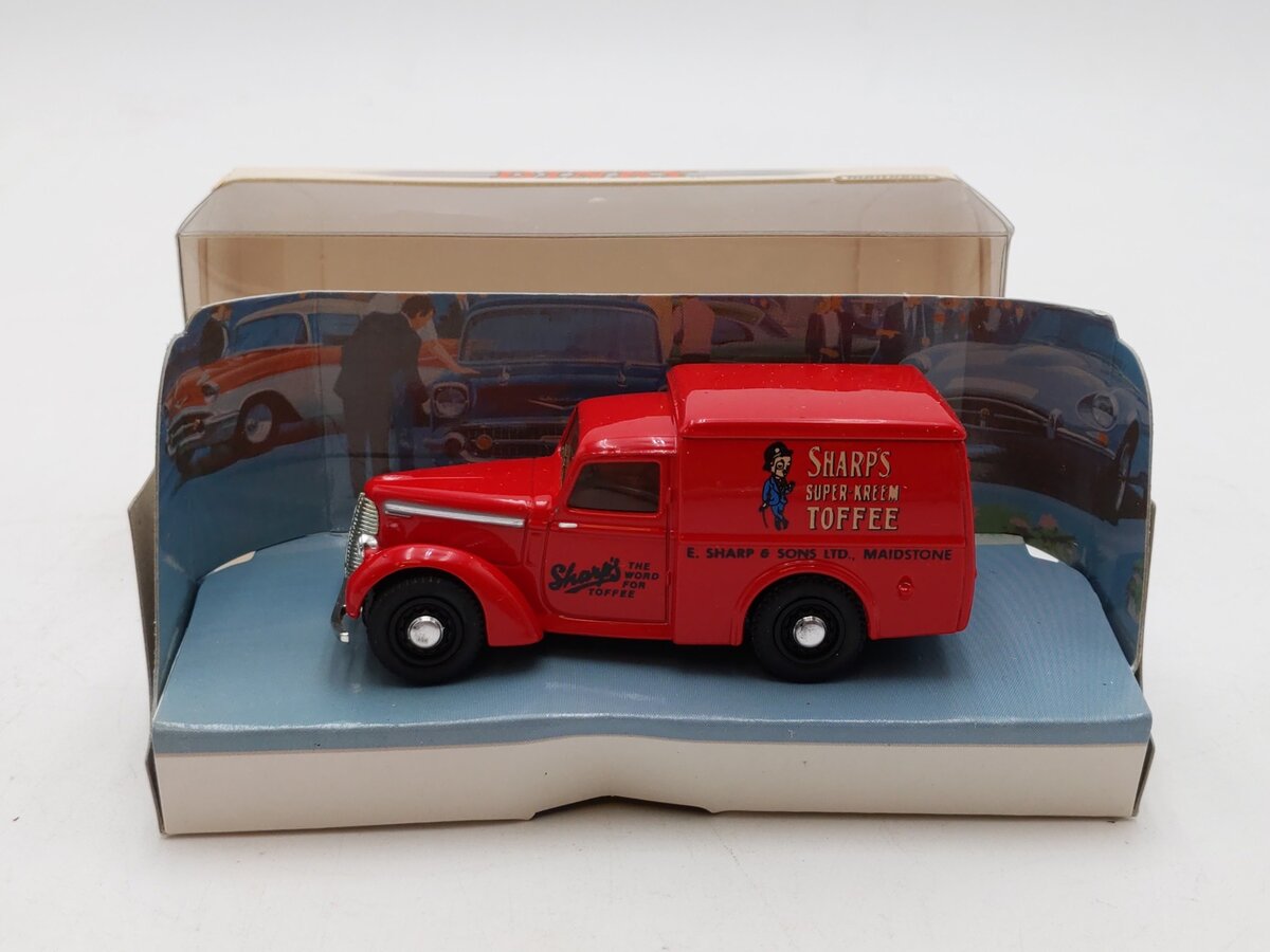 Matchbox The Dinky Collection DY-8 1:43 Scale 1948 Commer 8 CWT Van LN/Box