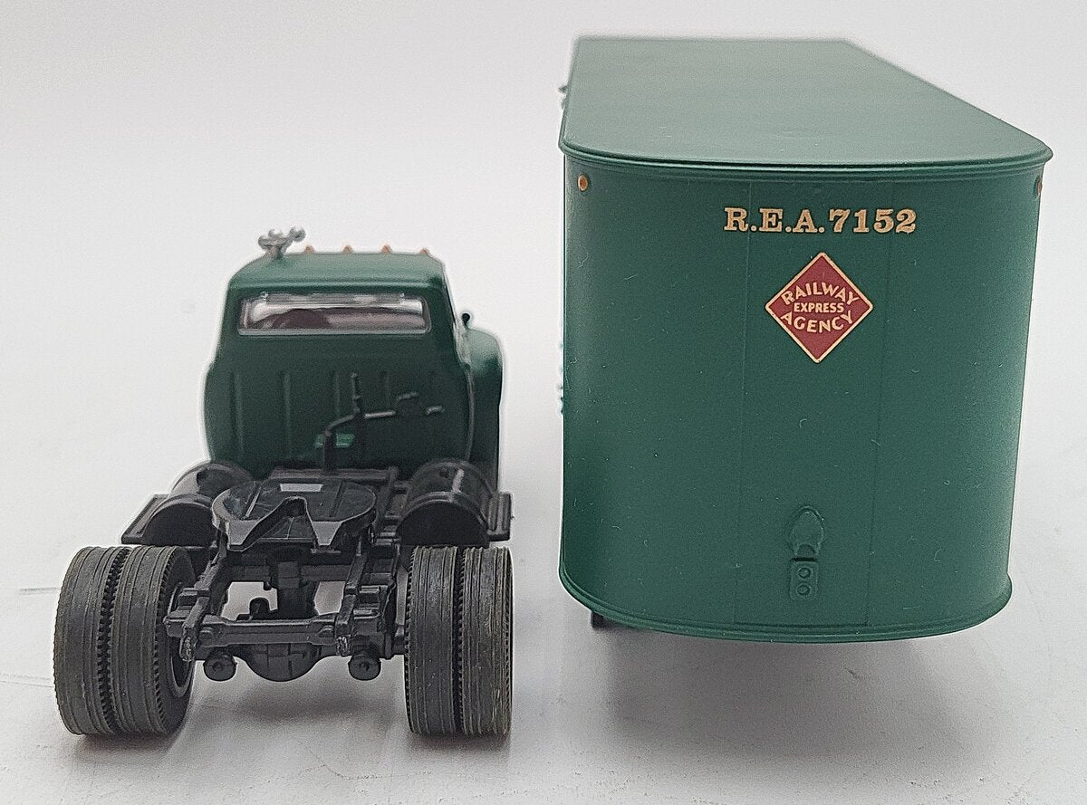 Lionel 6-37850 O REA Tractor-Trailer EX/Box