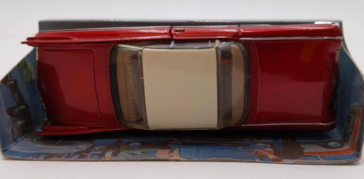 Matchbox DY-7C 1:43 Scale 1959 Cadillac Coupe De Ville LN/Box