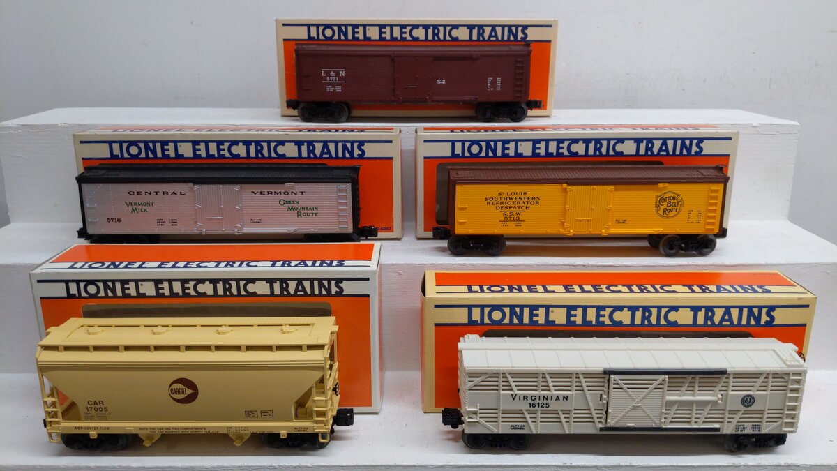 Lionel O Assorted Freight Cars 6-17005, 6-16125, 6-5716, 6-5713 6-5731 [5] EX/Box