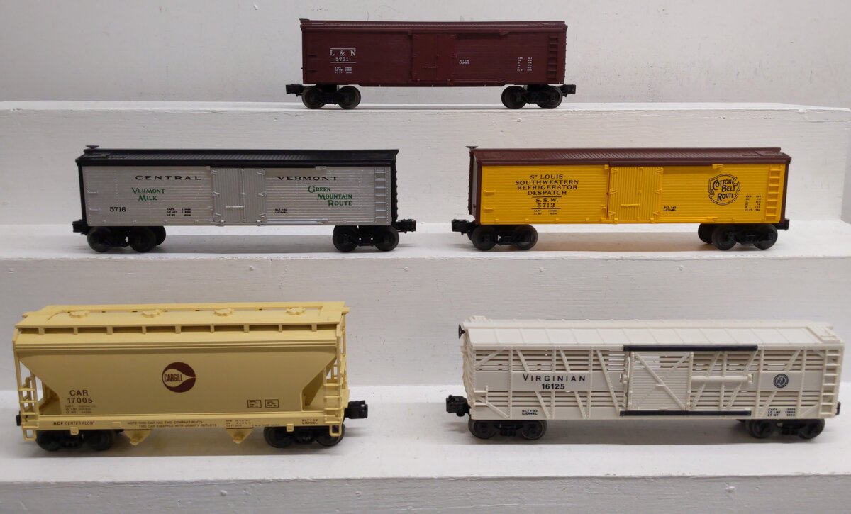 Lionel O Assorted Freight Cars 6-17005, 6-16125, 6-5716, 6-5713 6-5731 [5] EX/Box