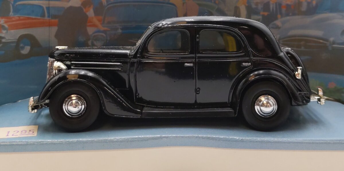 Matchbox The Dinky Collection DY-5 1:43 Scale 1950 Ford V8 Pilot LN/Box
