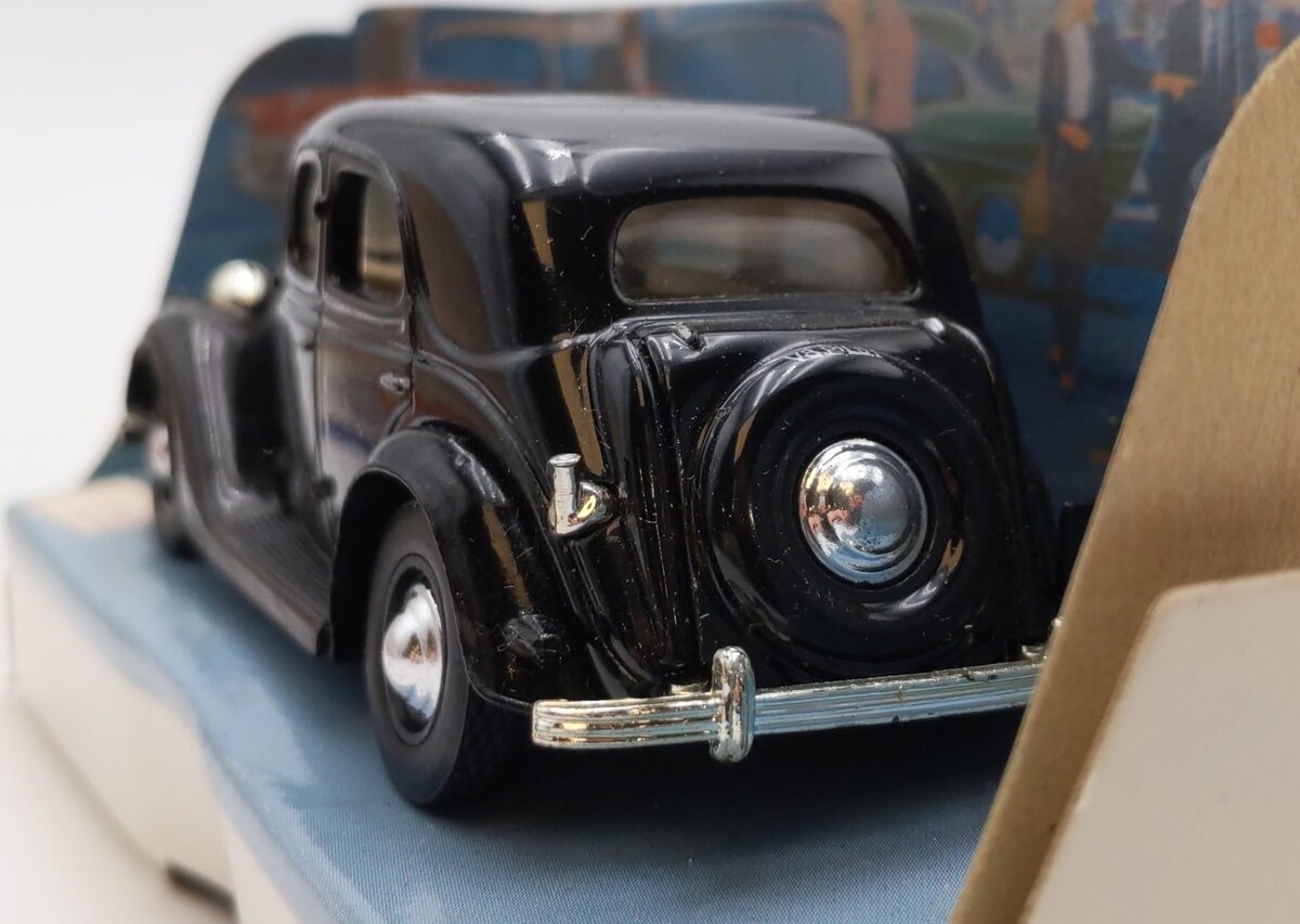 Matchbox The Dinky Collection DY-5 1:43 Scale 1950 Ford V8 Pilot LN/Box