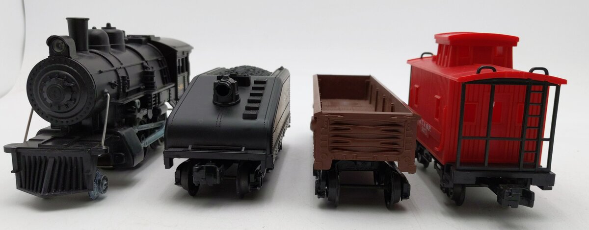 Lionel Assorted O Gauge Steam Locomotive & Freight Cars [4] EX