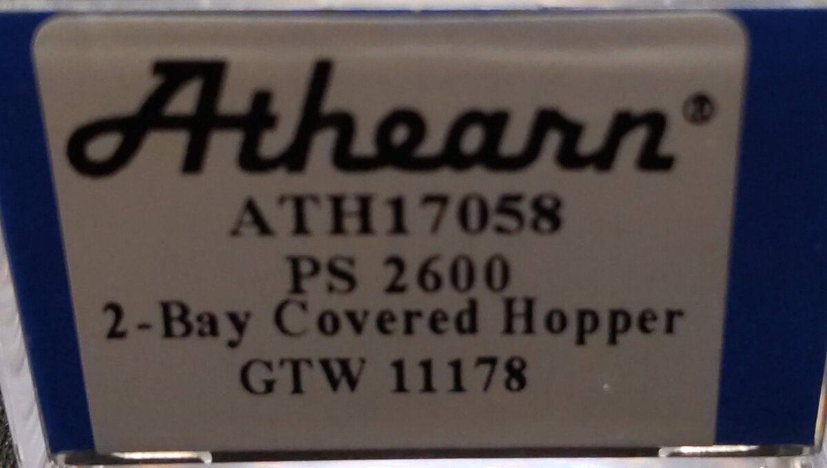 Athearn 17058 N Grand Trunk Western PS-2 2600 Covered Hopper #111178  LN/Box