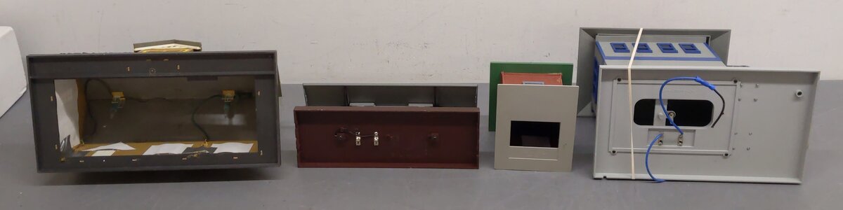 MTH & Other O Gauge Assorted Buildings [4] EX