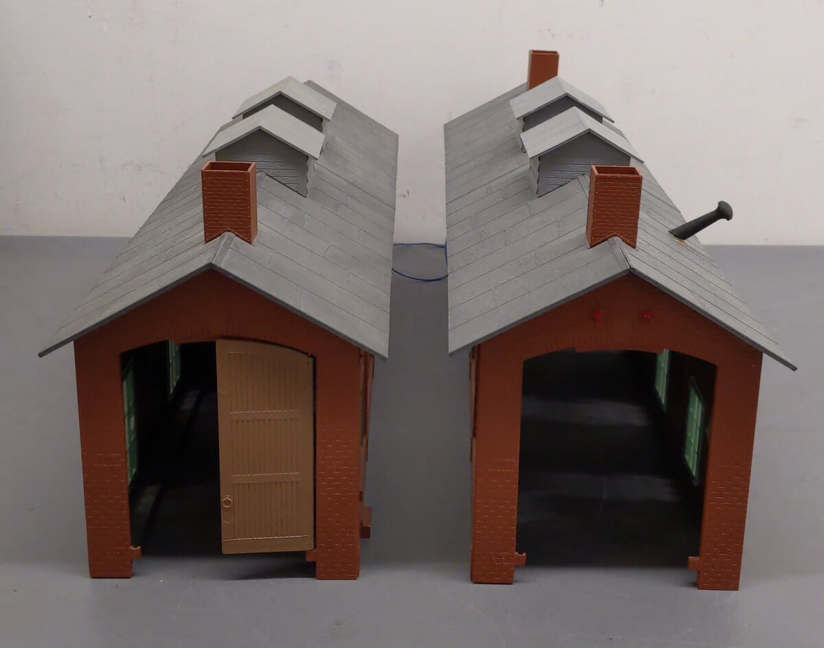 Lionel O Gauge Engine Houses [2] EX