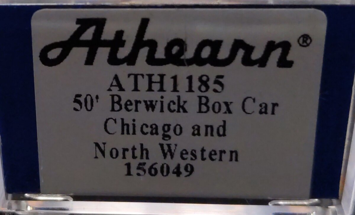 Athearn 1185 N Chicago & North Western 50' Berwick Box #156049