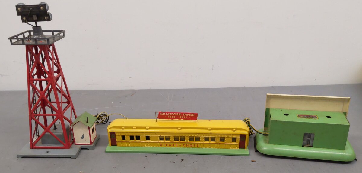American Flyer Vintage S Gauge Accessories #774,780,767,577 [4] VG