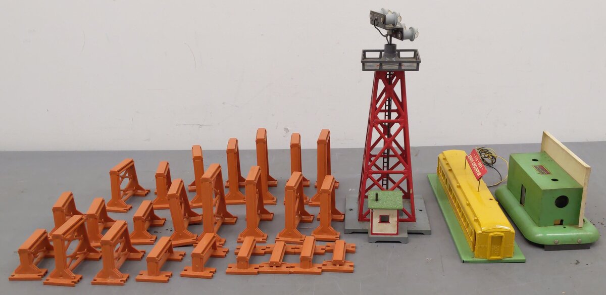 American Flyer Vintage S Gauge Accessories #774,780,767,577 [4] VG