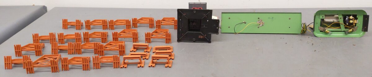American Flyer Vintage S Gauge Accessories #774,780,767,577 [4] VG