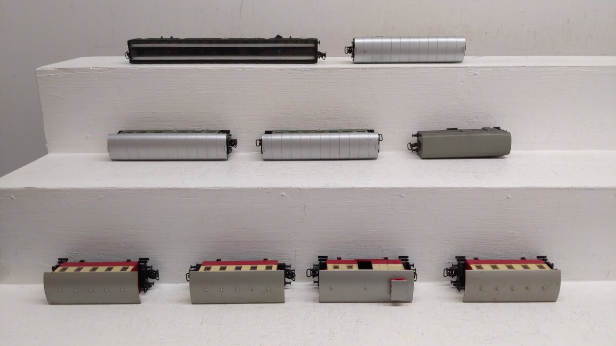 Marklin HO Scale Assorted Train Cars [9] VG