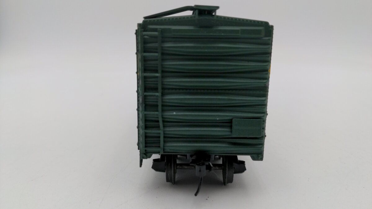 American Models 2223 S Scale Burlington Express Reefer #79227 VG/Box