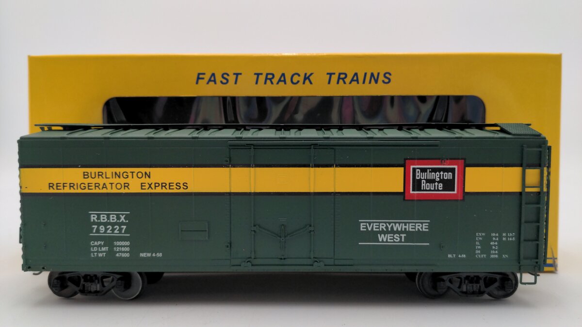 American Models 2223 S Scale Burlington Express Reefer #79227 VG/Box