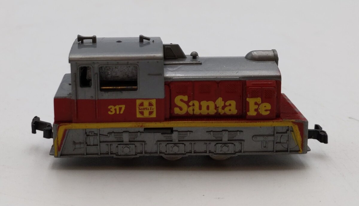 Aurora N Scale Santa Fe Plymouth WDT Locomotive #317 LN