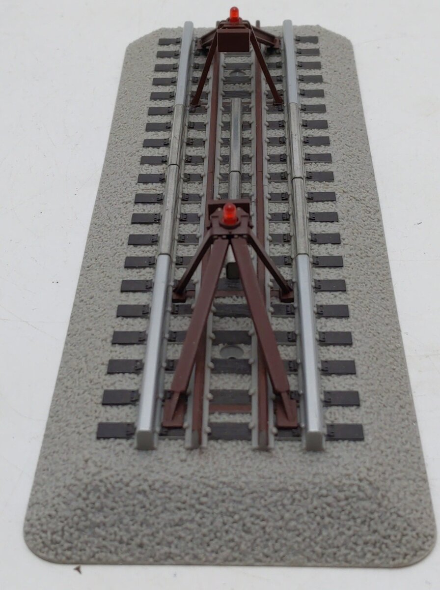 Lionel 6-12035 O Gauge FasTrack Lighted Bumpers (Pack of 2) EX/Box