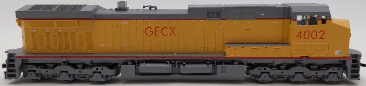 Athearn 4392 HO Scale GECX AC4400 Dummy Diesel Locomotive #4002 EX/Box