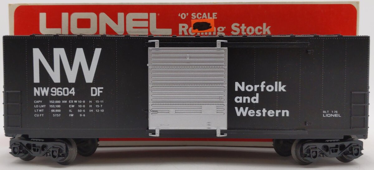 Lionel 6-9604 O Gauge Norfolk & Western Hi-Cube Boxcar EX/Box