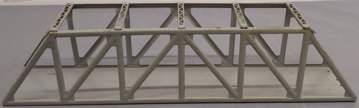 Lionel 317 Vintage O 24 Inch Gray Metal Trestle Bridge VG