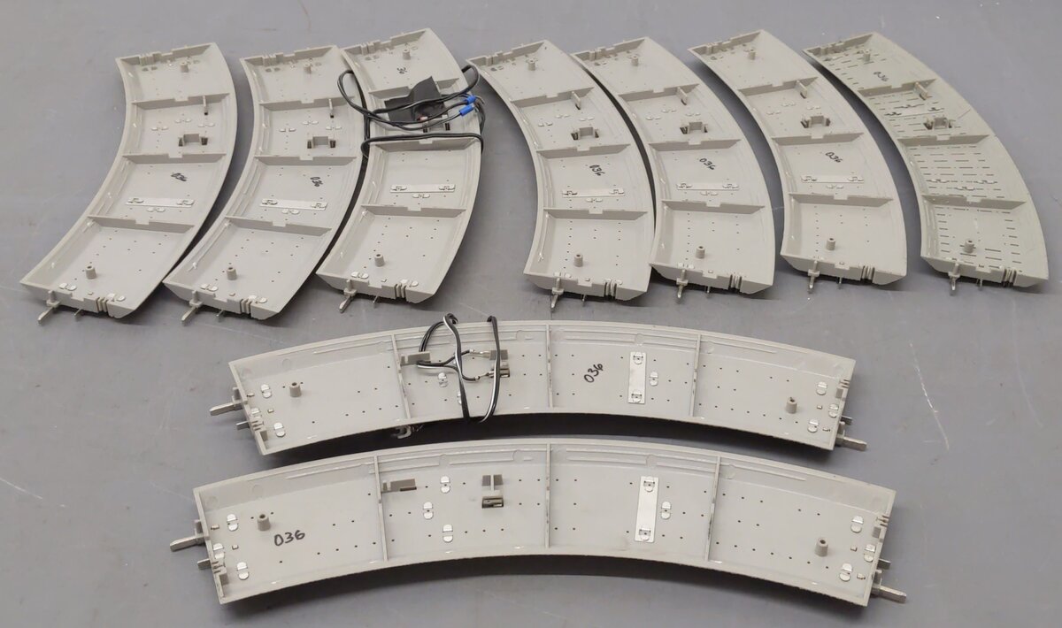 Lionel 6-12015 FasTrack O36 45-Degree Curved Track (9) VG