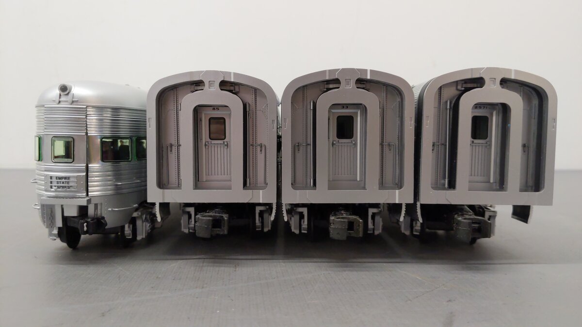 Lionel 6-29173 O New York Central Empire State Express Passenger Cars (Set of 4) EX/Box