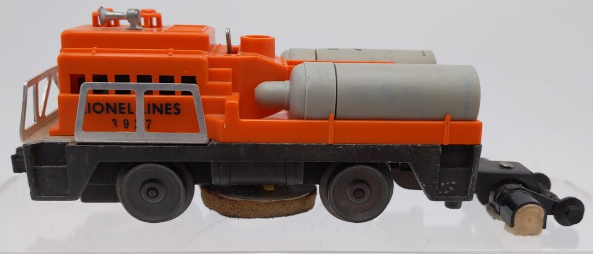 Lionel 3927 Vintage O Gauge Postwar Motorized Track Cleaner Cars [2] VG